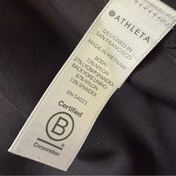 ATHLETA Interstellar Blazer Snap Closure Zip Pockets sleek design Size 8 - Picture 10 of 10